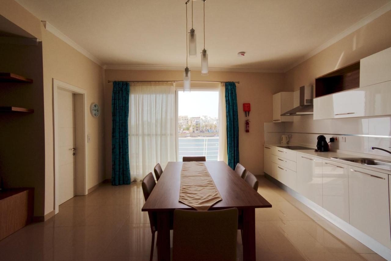 Riviera Holiday Apartments - Seafront - Wifi Marsaskala Exterior foto